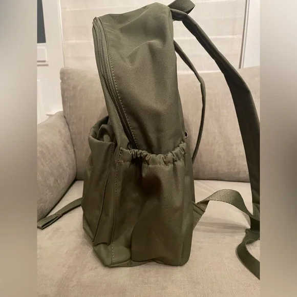 Beis The Beisics Backpack, olive green, NWOT - Picture 4 of 11